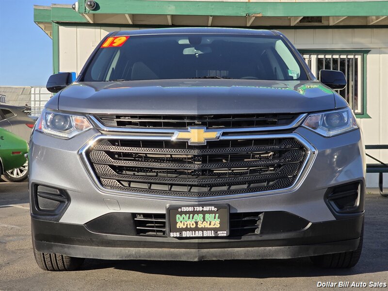 2019 Chevrolet Traverse LS - Photo 2 - Visalia, CA 93292