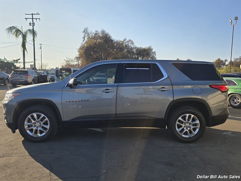 2019 Chevrolet Traverse LS - Photo 4 - Visalia, CA 93292