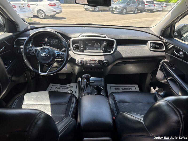 2018 Kia Sorento LX - Photo 7 - Visalia, CA 93292