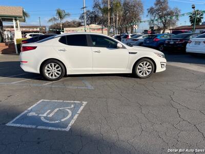 2015 Kia Optima EX   - Photo 8 - Visalia, CA 93292