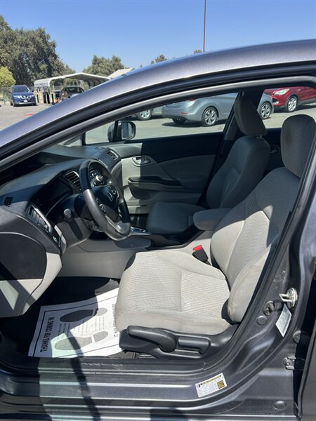2014 Honda Civic LX - Photo 7 - Visalia, CA 93292