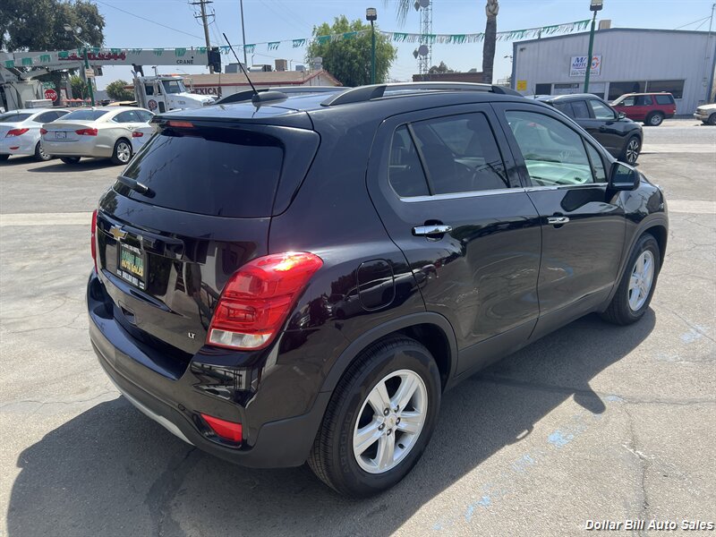 2019 Chevrolet Trax LT - Photo 4 - Visalia, CA 93292