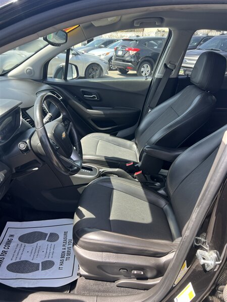 2019 Chevrolet Trax LT - Photo 7 - Visalia, CA 93292