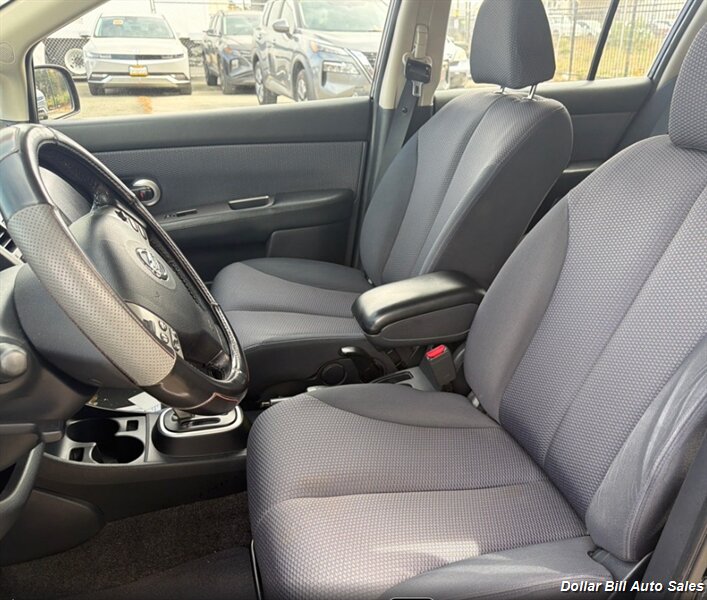 2008 Nissan Versa 1.8 SL - Photo 5 - Visalia, CA 93292