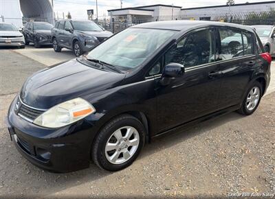 2008 Nissan Versa 1.8 SL Hatchback