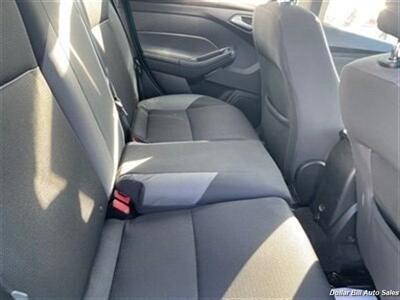 2014 Ford Focus SE   - Photo 13 - Visalia, CA 93292