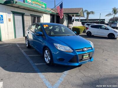 2014 Ford Focus SE   - Photo 1 - Visalia, CA 93292