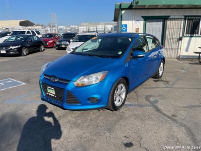 2014 Ford Focus SE   - Photo 3 - Visalia, CA 93292