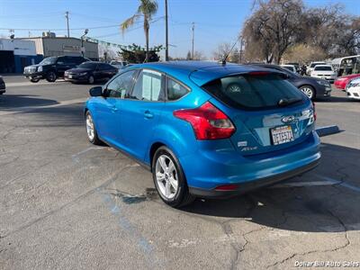 2014 Ford Focus SE   - Photo 5 - Visalia, CA 93292