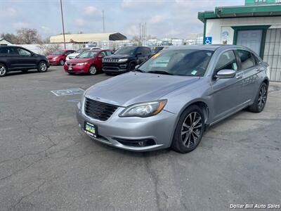 2014 Chrysler 200 Touring   - Photo 3 - Visalia, CA 93292