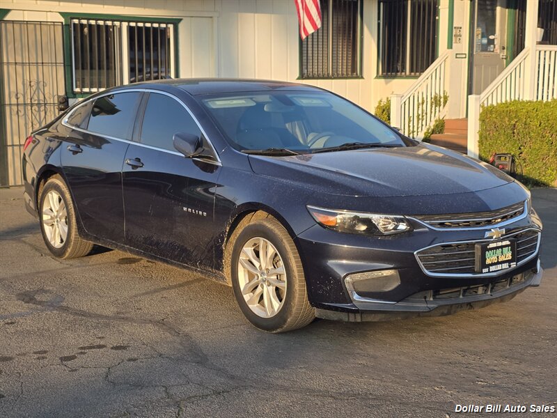 2018 Chevrolet Malibu LT   - Photo 1 - Visalia, CA 93292