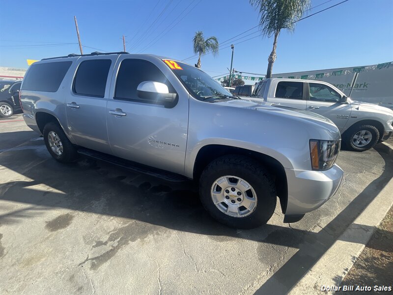 2012 Chevrolet Suburban LT - Photo 3 - Visalia, CA 93292