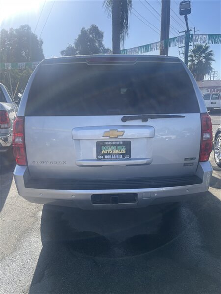 2012 Chevrolet Suburban LT - Photo 2 - Visalia, CA 93292