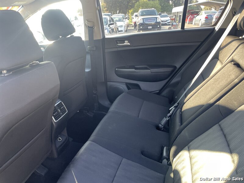 2019 Kia Sportage LX   - Photo 11 - Visalia, CA 93292