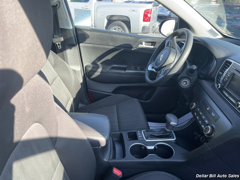 2019 Kia Sportage LX   - Photo 14 - Visalia, CA 93292