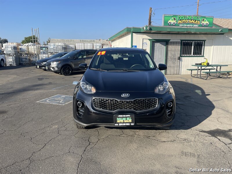 2019 Kia Sportage LX   - Photo 2 - Visalia, CA 93292