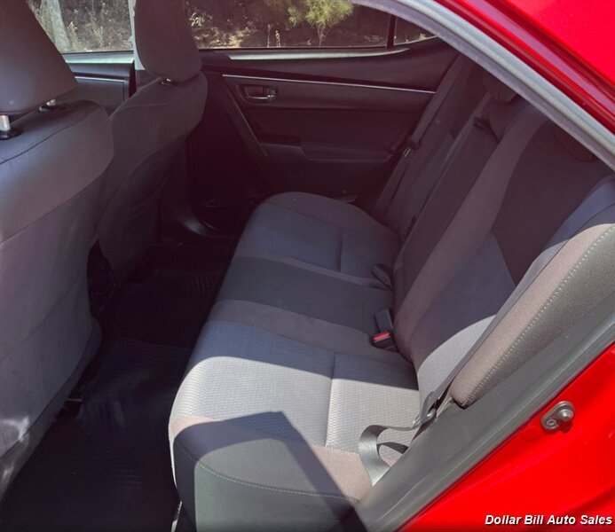 2018 Toyota Corolla LE - Photo 6 - Visalia, CA 93292