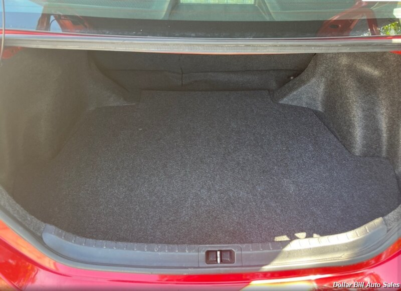 2018 Toyota Corolla LE - Photo 8 - Visalia, CA 93292