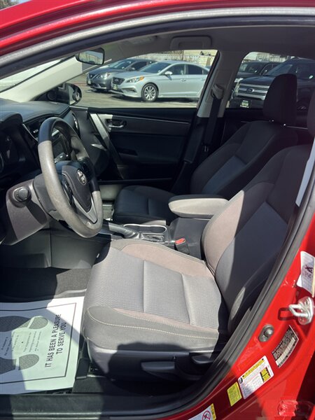2018 Toyota Corolla LE - Photo 7 - Visalia, CA 93292