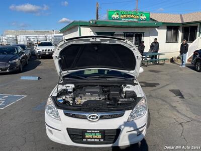 2012 Hyundai ELANTRA Touring SE   - Photo 9 - Visalia, CA 93292