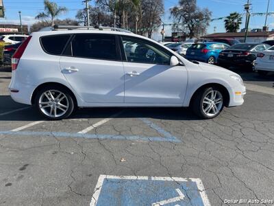 2012 Hyundai ELANTRA Touring SE   - Photo 8 - Visalia, CA 93292