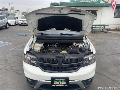 2020 Dodge Journey Crossroad   - Photo 9 - Visalia, CA 93292