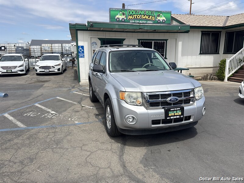 2010 Ford Escape XLT   - Photo 1 - Visalia, CA 93292