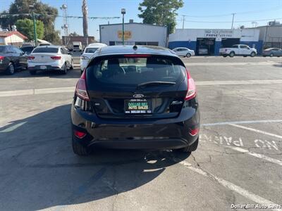 2019 Ford Fiesta SE   - Photo 6 - Visalia, CA 93292