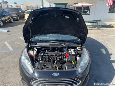 2019 Ford Fiesta SE   - Photo 9 - Visalia, CA 93292