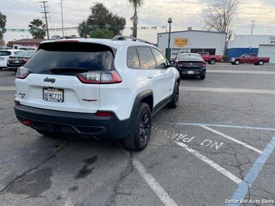 2019 Jeep Cherokee Trailhawk   - Photo 7 - Visalia, CA 93292