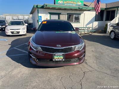 2018 Kia Optima LX   - Photo 2 - Visalia, CA 93292