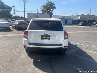 2016 Jeep Compass Sport SE   - Photo 6 - Visalia, CA 93292