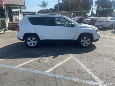 2016 Jeep Compass Sport SE   - Photo 8 - Visalia, CA 93292