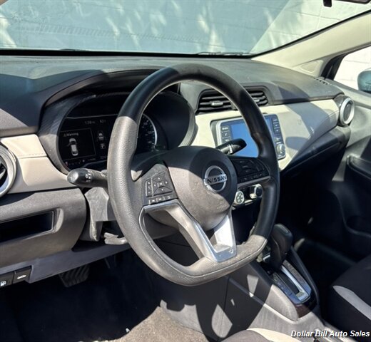 2022 Nissan Versa SV - Photo 7 - Visalia, CA 93292