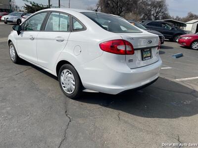 2011 Ford Fiesta S   - Photo 4 - Visalia, CA 93292