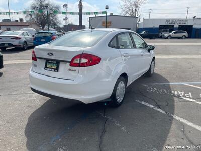 2011 Ford Fiesta S   - Photo 6 - Visalia, CA 93292