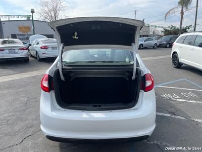 2011 Ford Fiesta S   - Photo 11 - Visalia, CA 93292