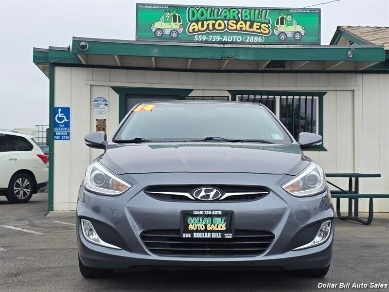 2014 Hyundai ACCENT SE - Photo 2 - Visalia, CA 93292