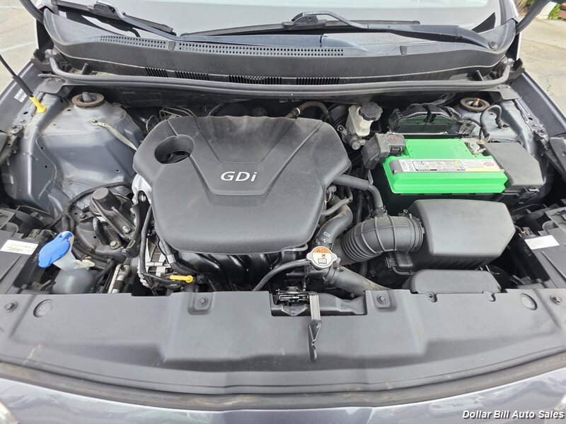 2014 Hyundai ACCENT SE - Photo 9 - Visalia, CA 93292