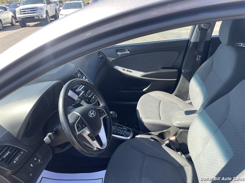 2014 Hyundai ACCENT SE   - Photo 11 - Visalia, CA 93292