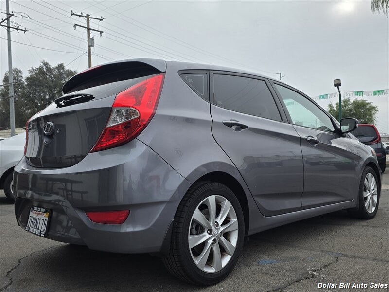 2014 Hyundai ACCENT SE - Photo 7 - Visalia, CA 93292
