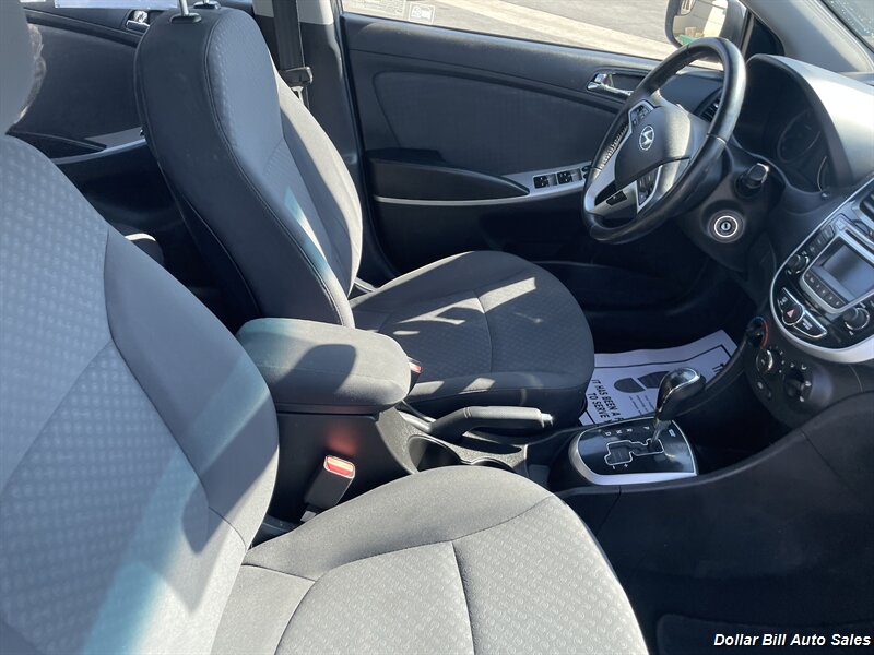 2014 Hyundai ACCENT SE   - Photo 15 - Visalia, CA 93292