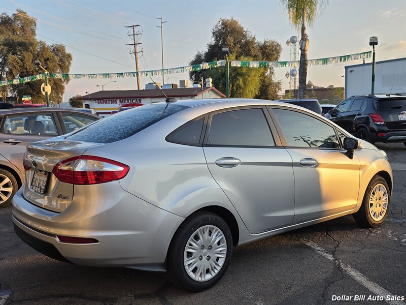 2019 Ford Fiesta S - Photo 7 - Visalia, CA 93292