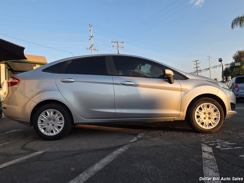 2019 Ford Fiesta S - Photo 8 - Visalia, CA 93292