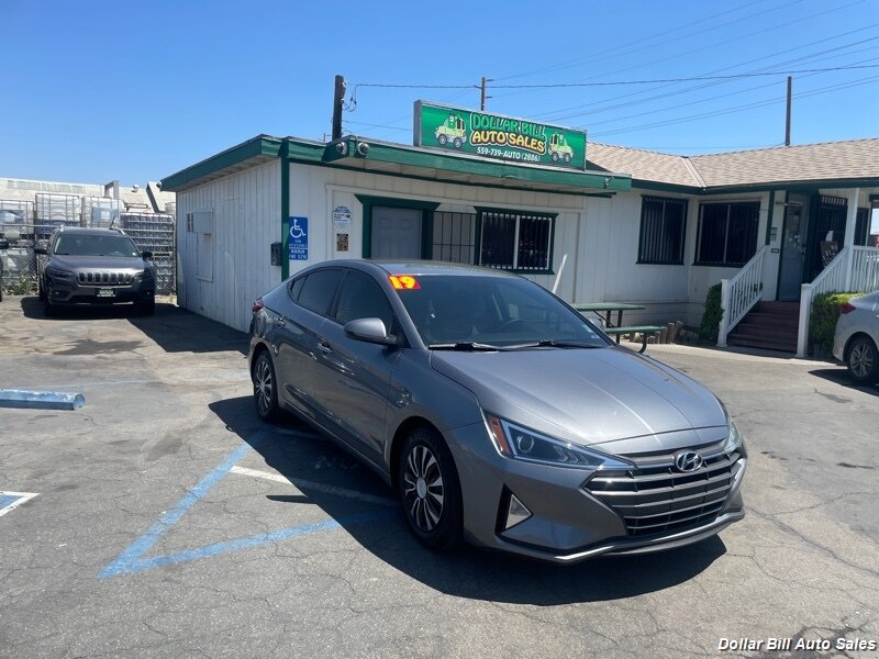 2019 Hyundai ELANTRA SE  