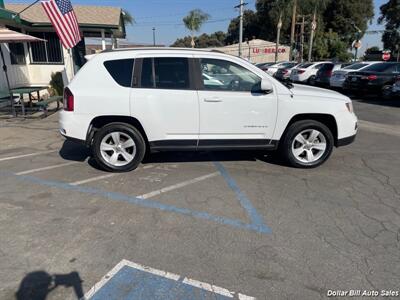 2016 Jeep Compass Latitude   - Photo 8 - Visalia, CA 93292