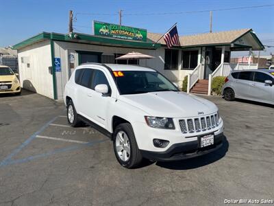 2016 Jeep Compass Latitude   - Photo 1 - Visalia, CA 93292