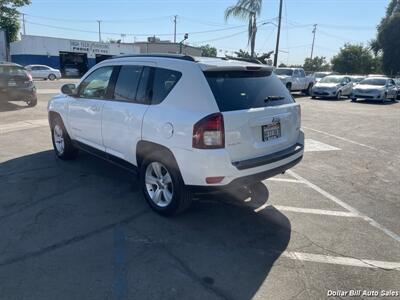 2016 Jeep Compass Latitude   - Photo 5 - Visalia, CA 93292