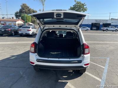 2016 Jeep Compass Latitude   - Photo 12 - Visalia, CA 93292