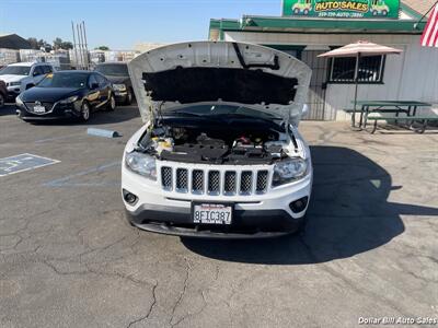 2016 Jeep Compass Latitude   - Photo 9 - Visalia, CA 93292